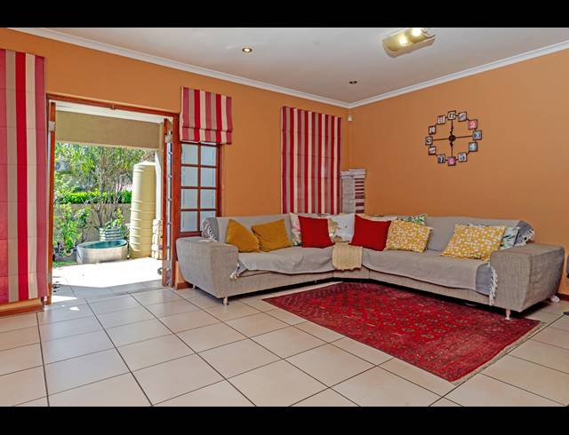 4 BEDROOM HOUSE FOR SALE IN SUMMERSET